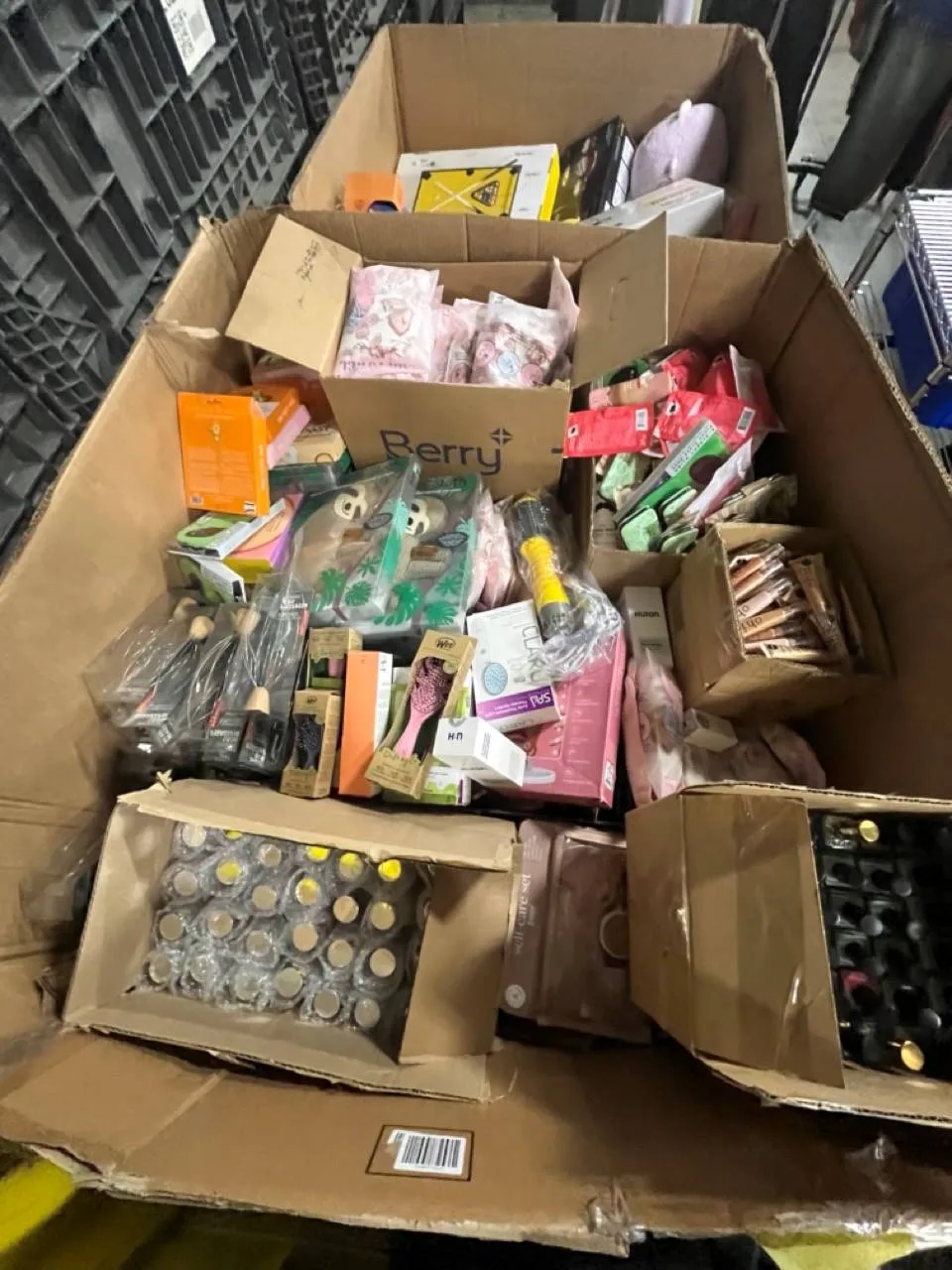 Assorted Cosmetics: 92% Off Original Retail (G51235) — assorted cosmetics liquidation pallet
