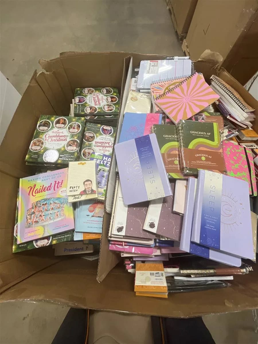 Assorted Books: 90% Off Original Retail (G51353) — General Merchandise liquidation pallet, 1,263 units
