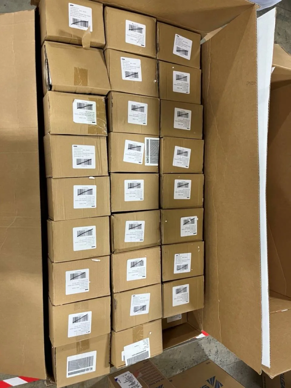 Peace Sign Mugs: 92% Off Original Retail (G51489) — Houseware liquidation pallet, 107 units