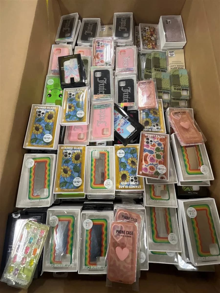 Assorted iPhone Cases: 92% Off Original Retail (G51689) — Consumer Electronics liquidation pallet, 877 units