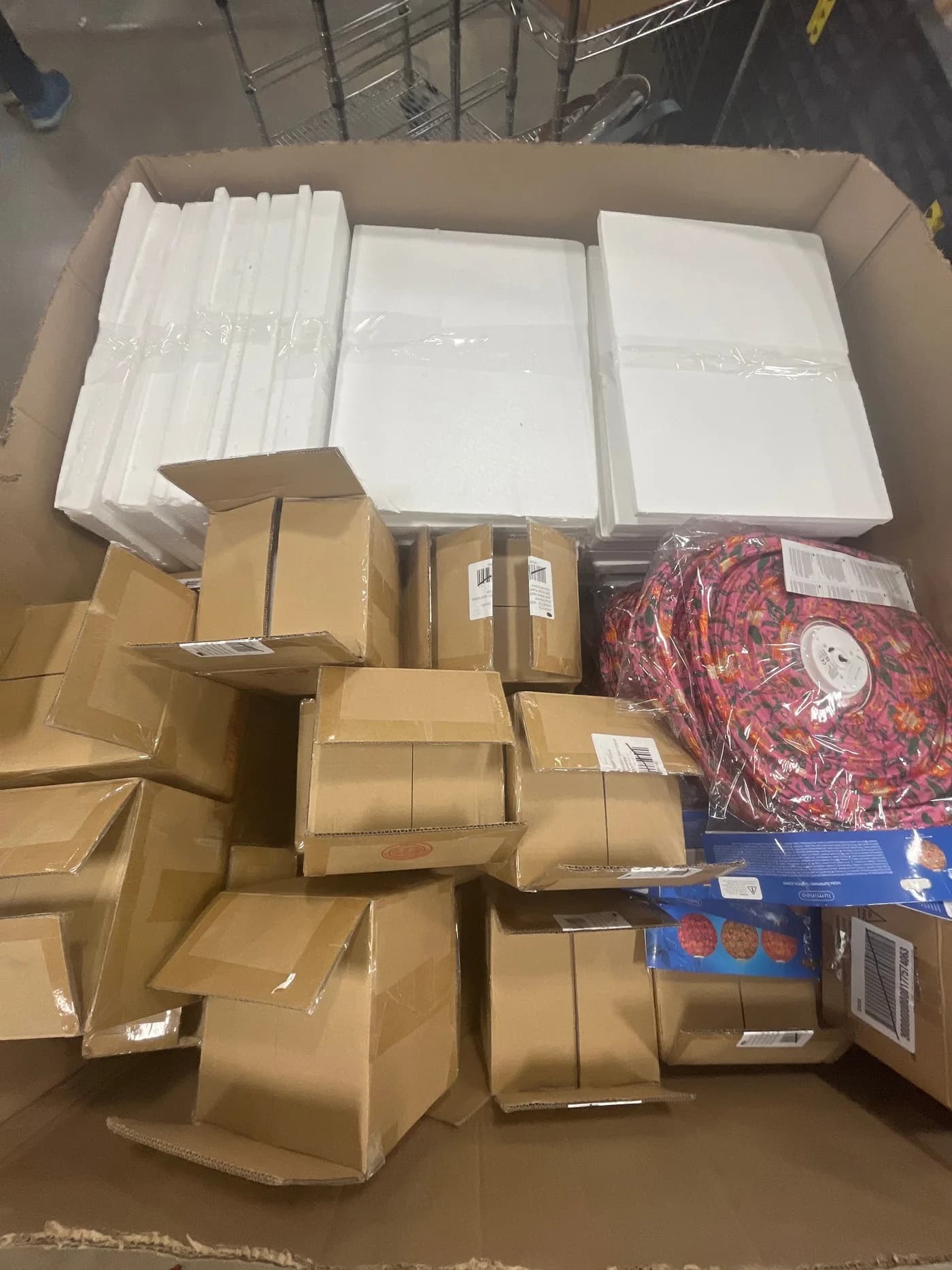 Assorted Garden Products: 90% Off Original Retail (G58138) — General Merchandise liquidation pallet, 95 units