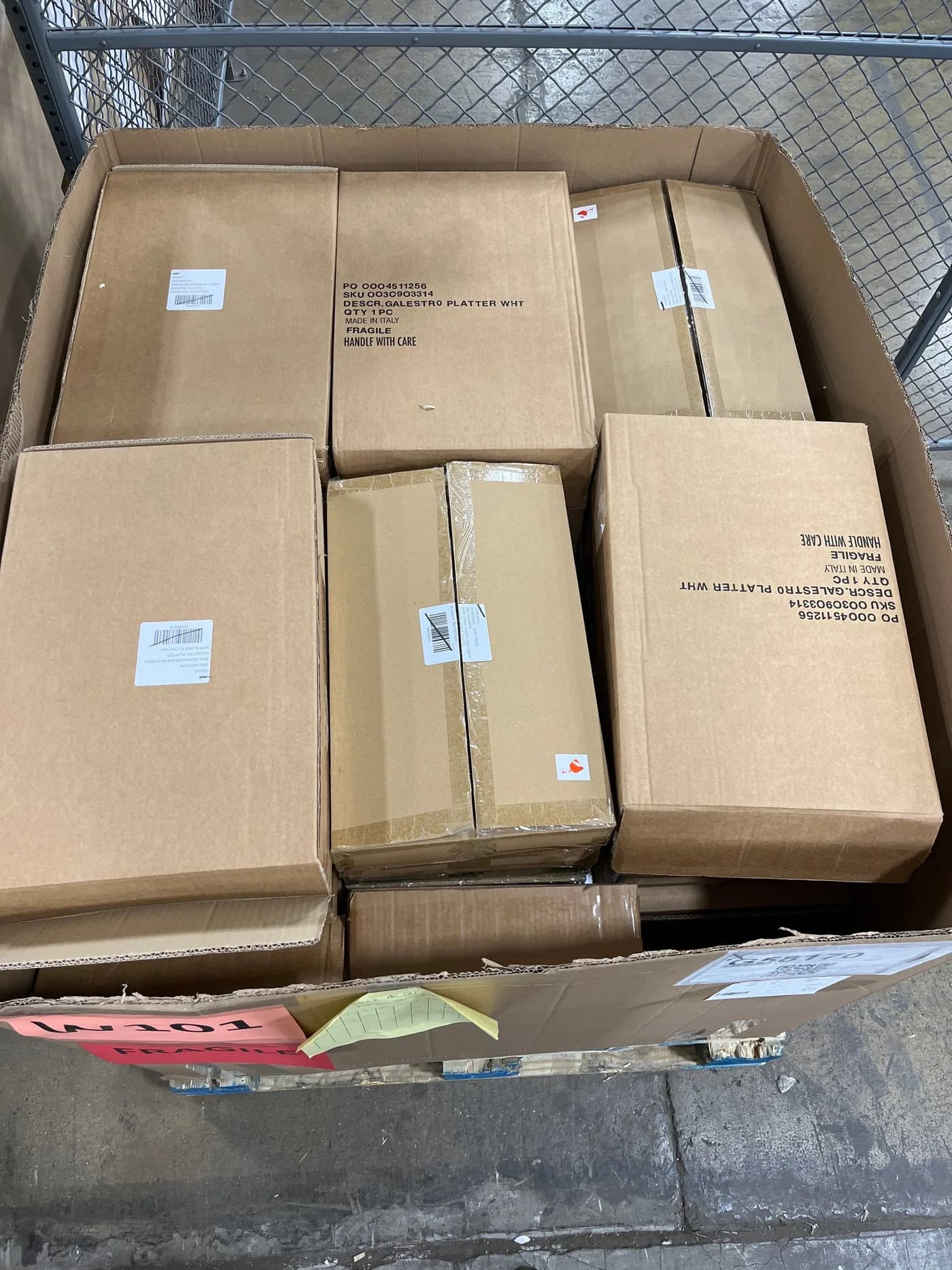 Assorted Large Table Top Plates: 85% Off Original Retail (G58170) — General Merchandise liquidation pallet, 56 units