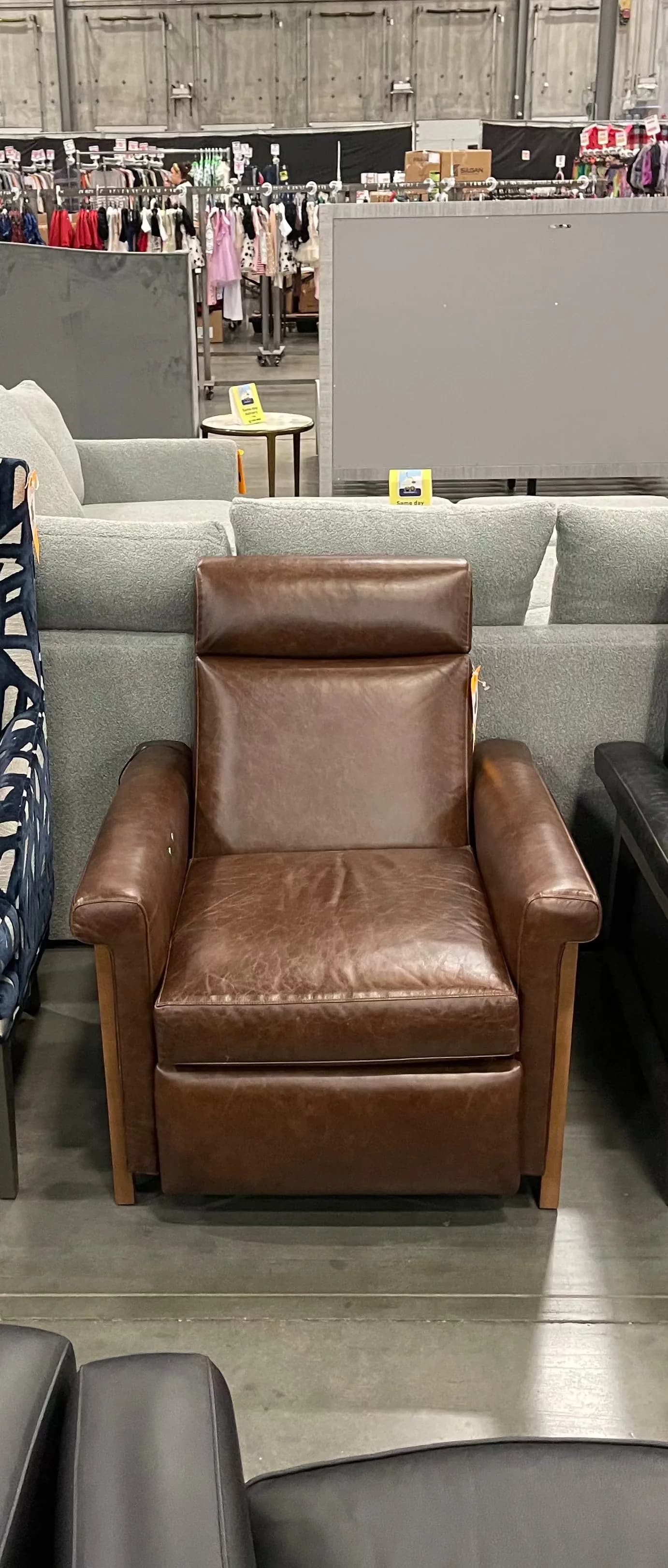 Mitchell Gold + Bob Williams Arlen Leather Recliner — Furniture