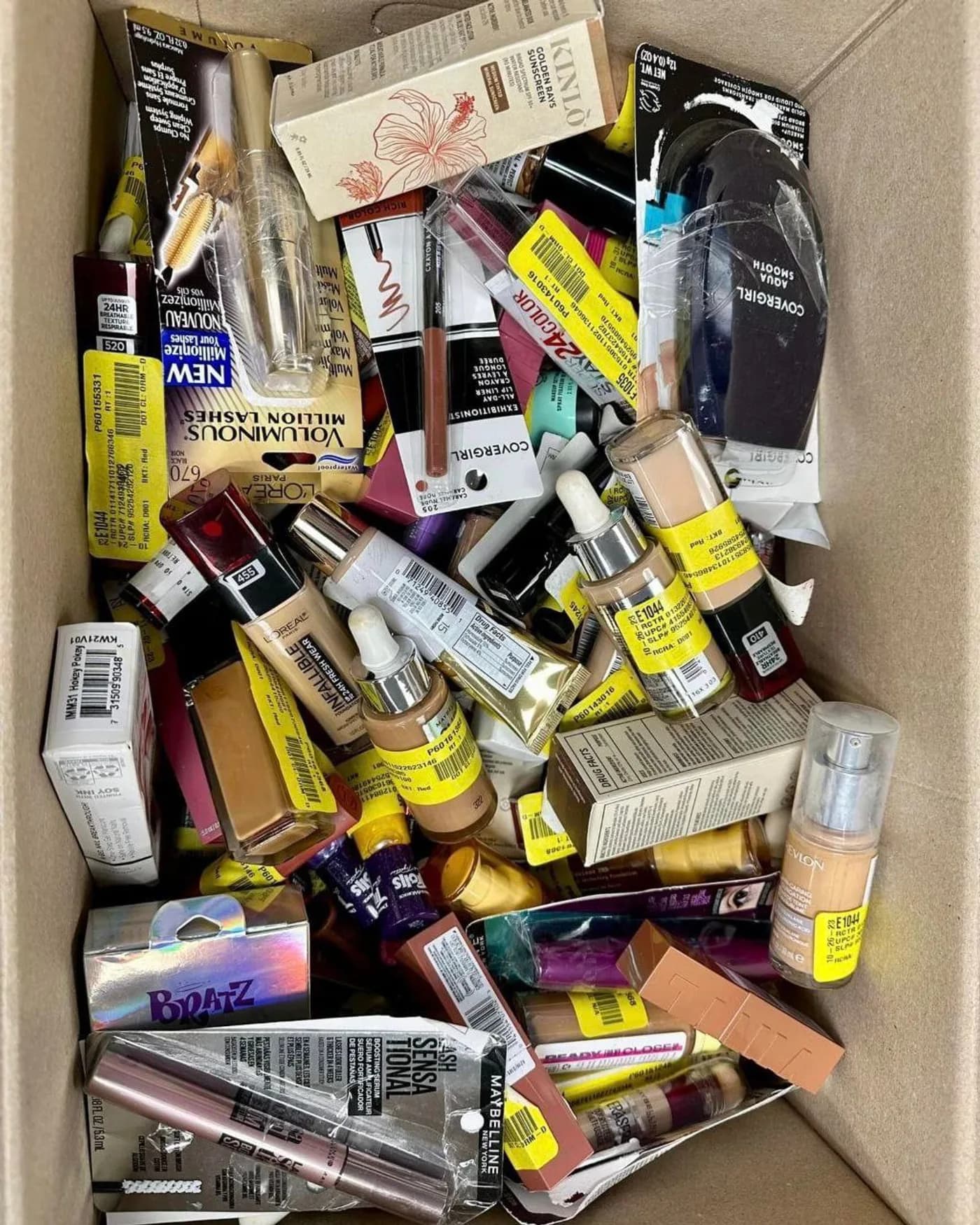 Mixed Cosmetics Pallet, 150 Units — additional view 2
