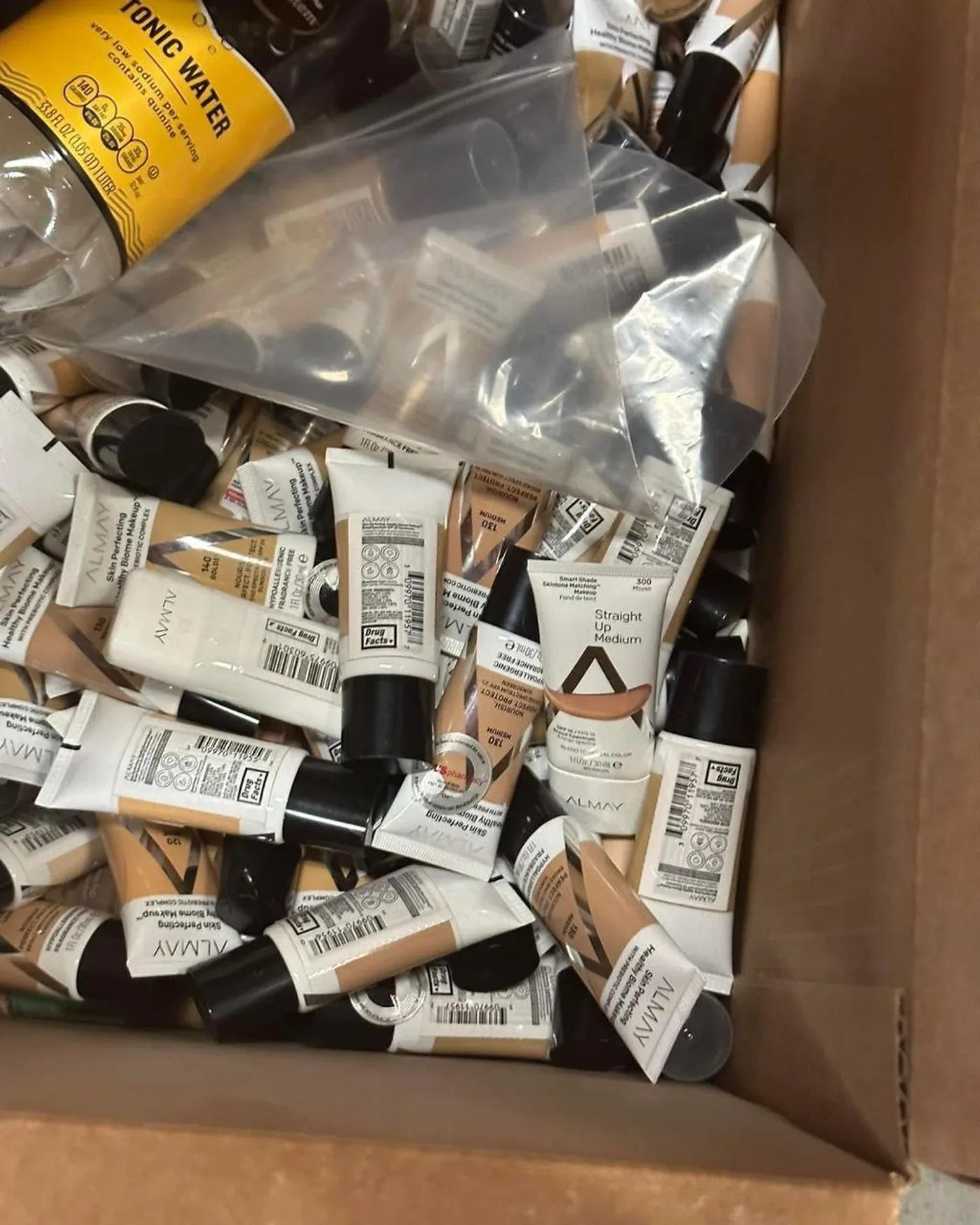 Mixed Cosmetics Pallet, 200 Units — additional view 2
