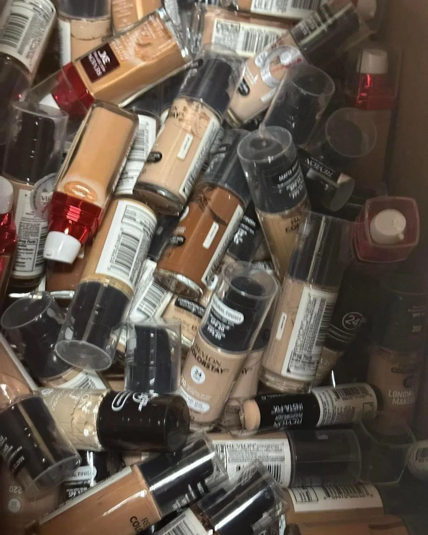Mixed Cosmetics Pallet, 200 Units — additional view 3