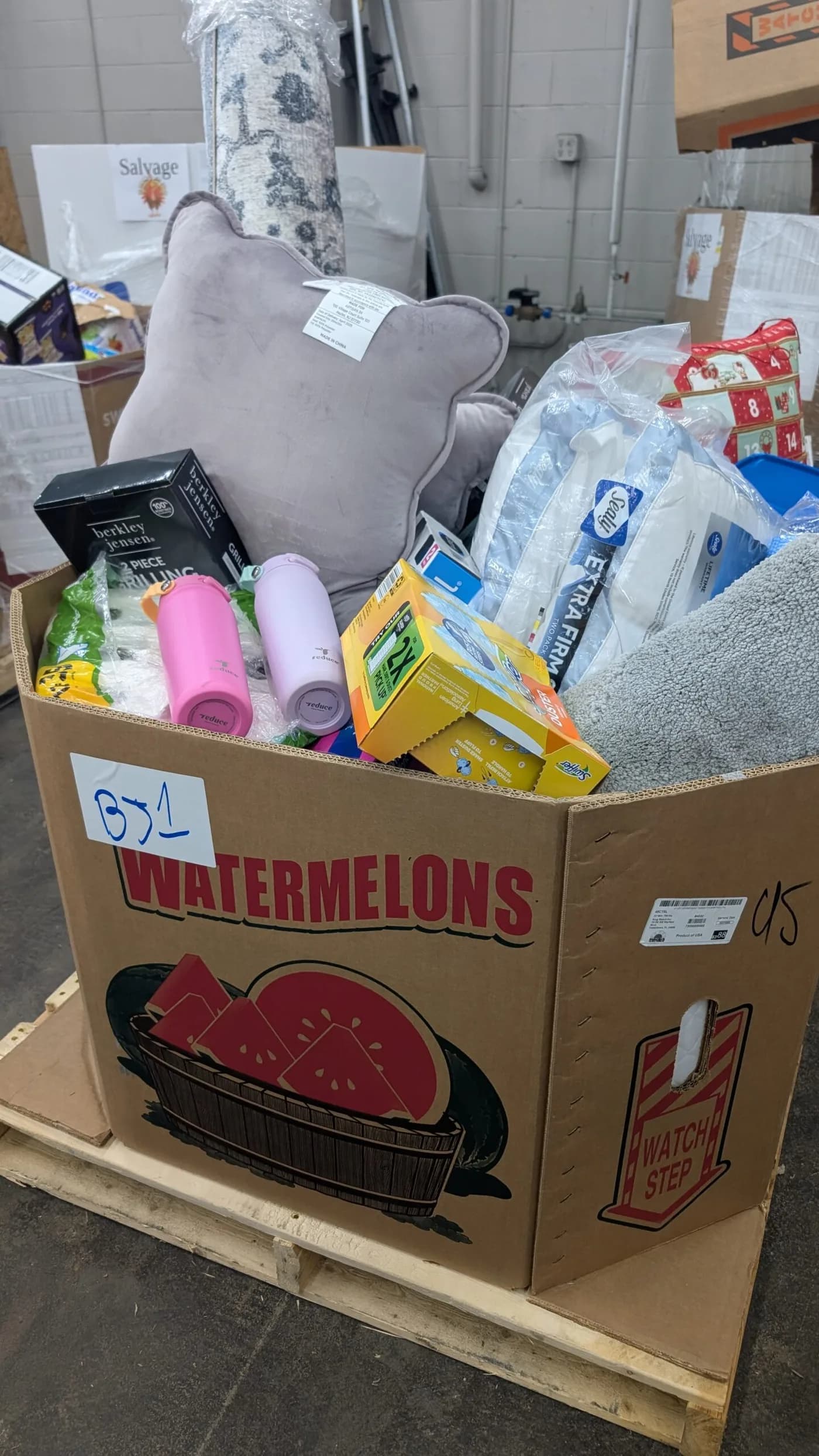 BJ's Household Pallet, Entry Tier — full lot photo