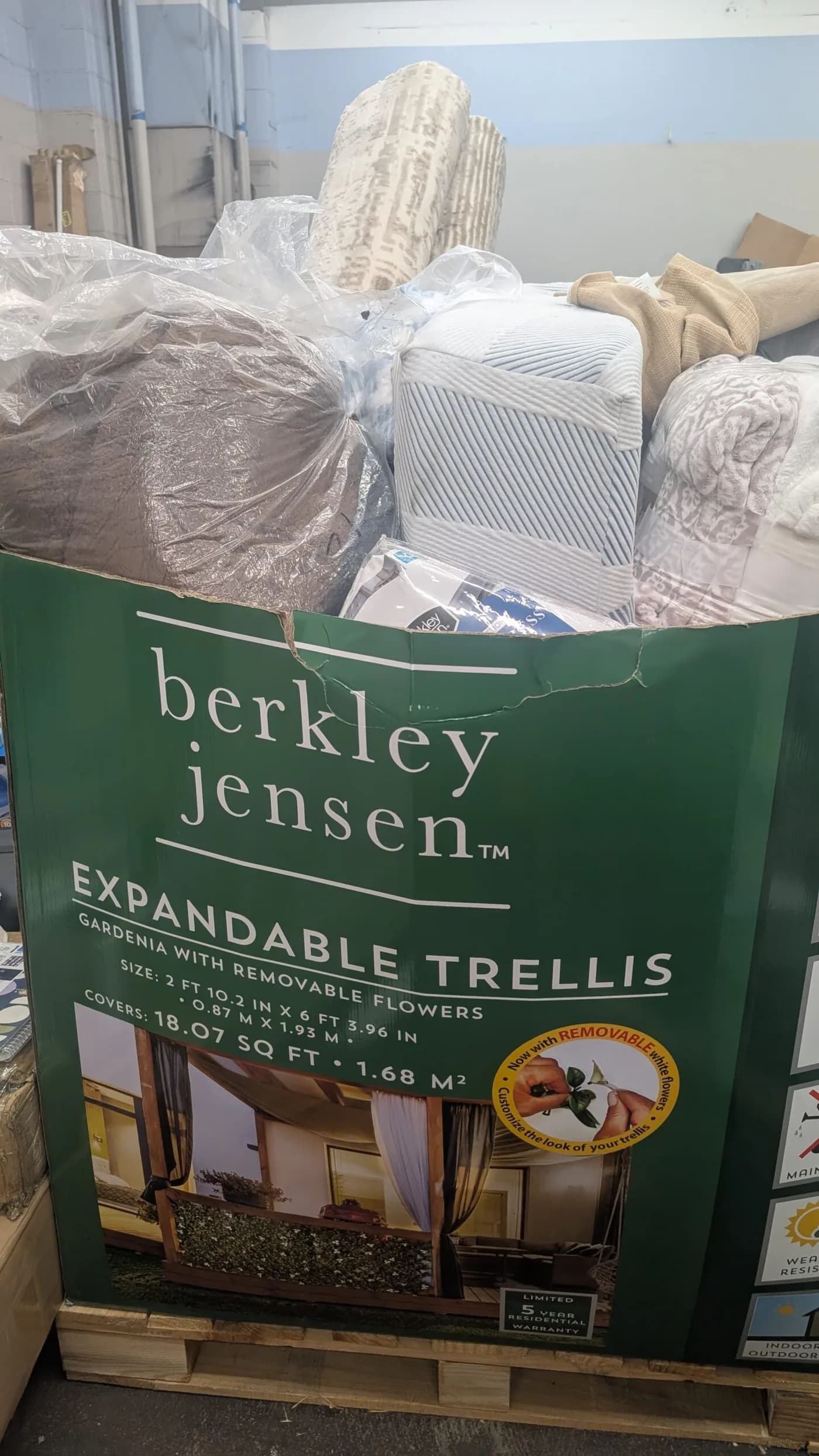 BJ's Soft Goods Pallet — full lot photo
