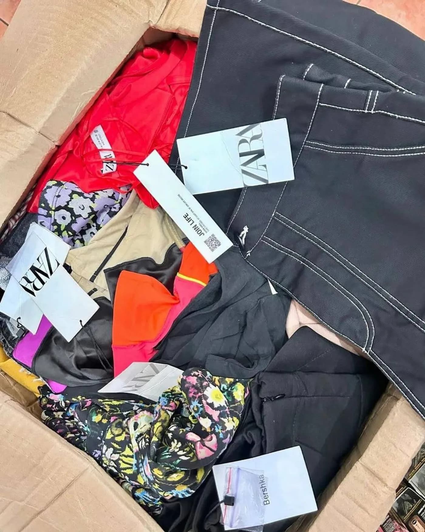 Zara Apparel Liquidation Pallet (500 Pieces) — additional view 5