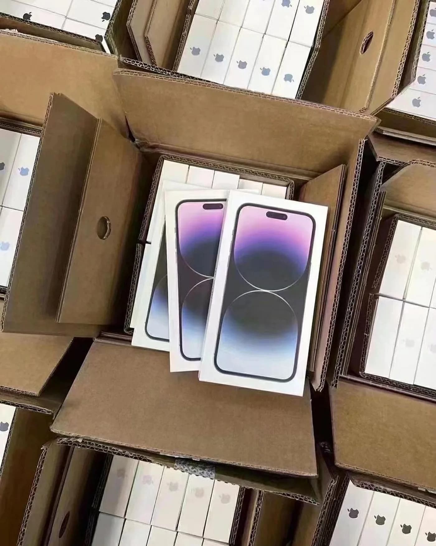 iPhone 14 Pro Max Pallet, 150 Units — additional view 3