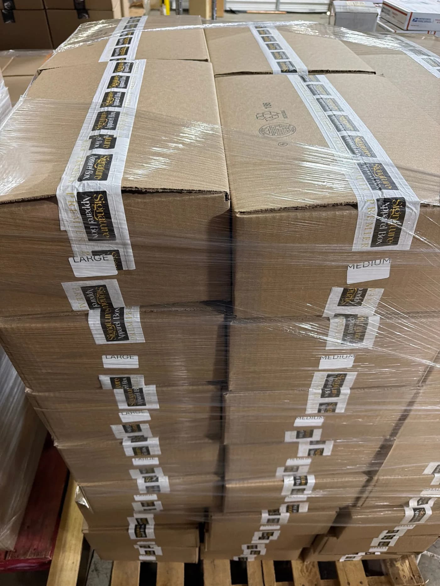 Nordstrom House Brands Apparel Pallet, 900 Pieces — Apparel liquidation pallet, 900 units