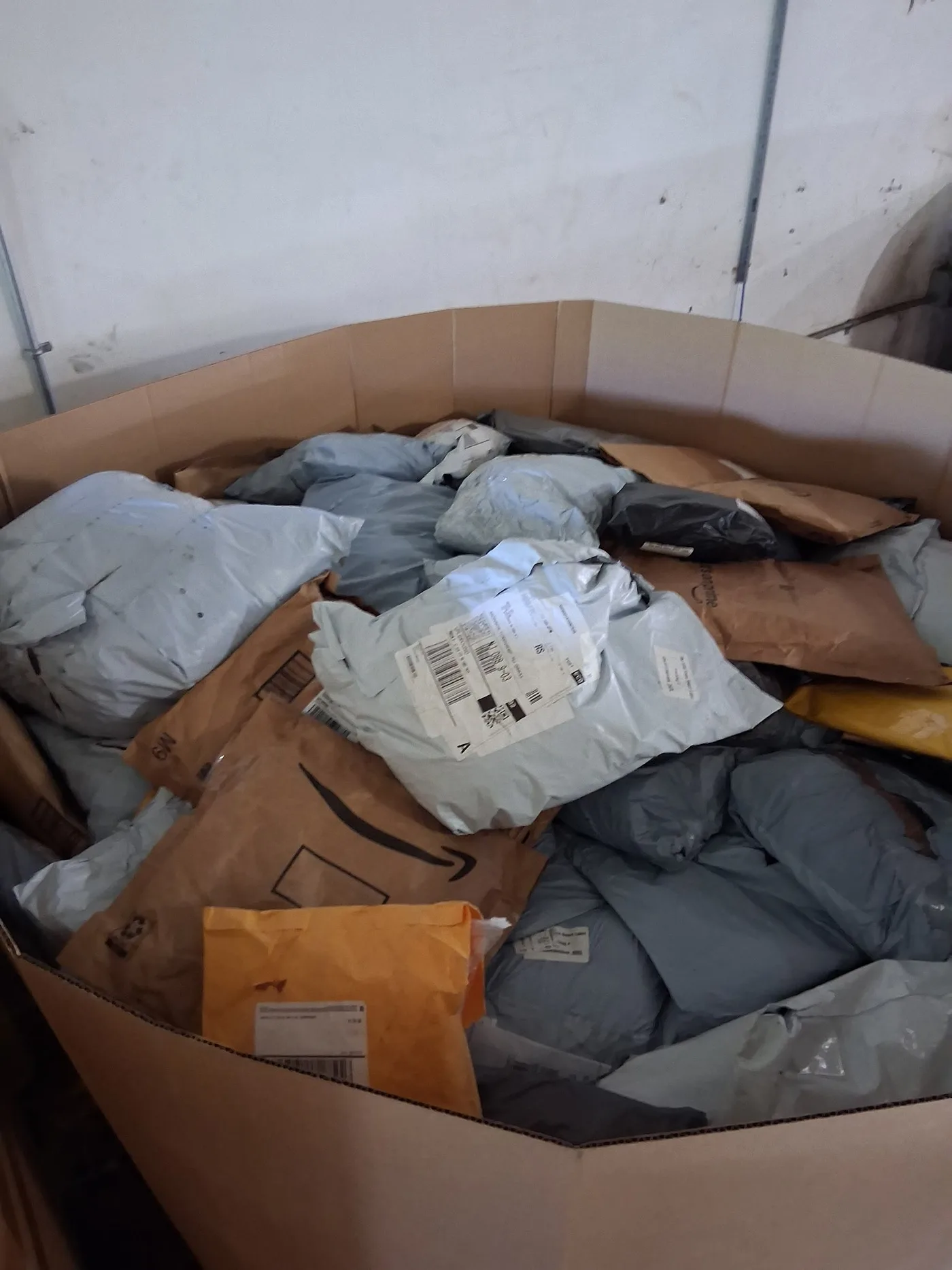 Return Mail Mystery Package Pallet — additional view 4