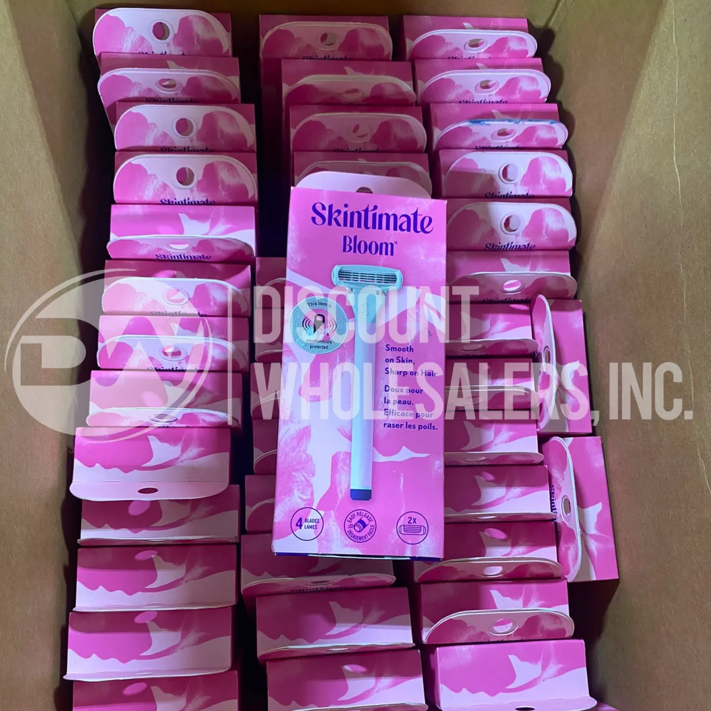 Razor and Cartridge Sets Pallet (600 Pieces) — full lot photo