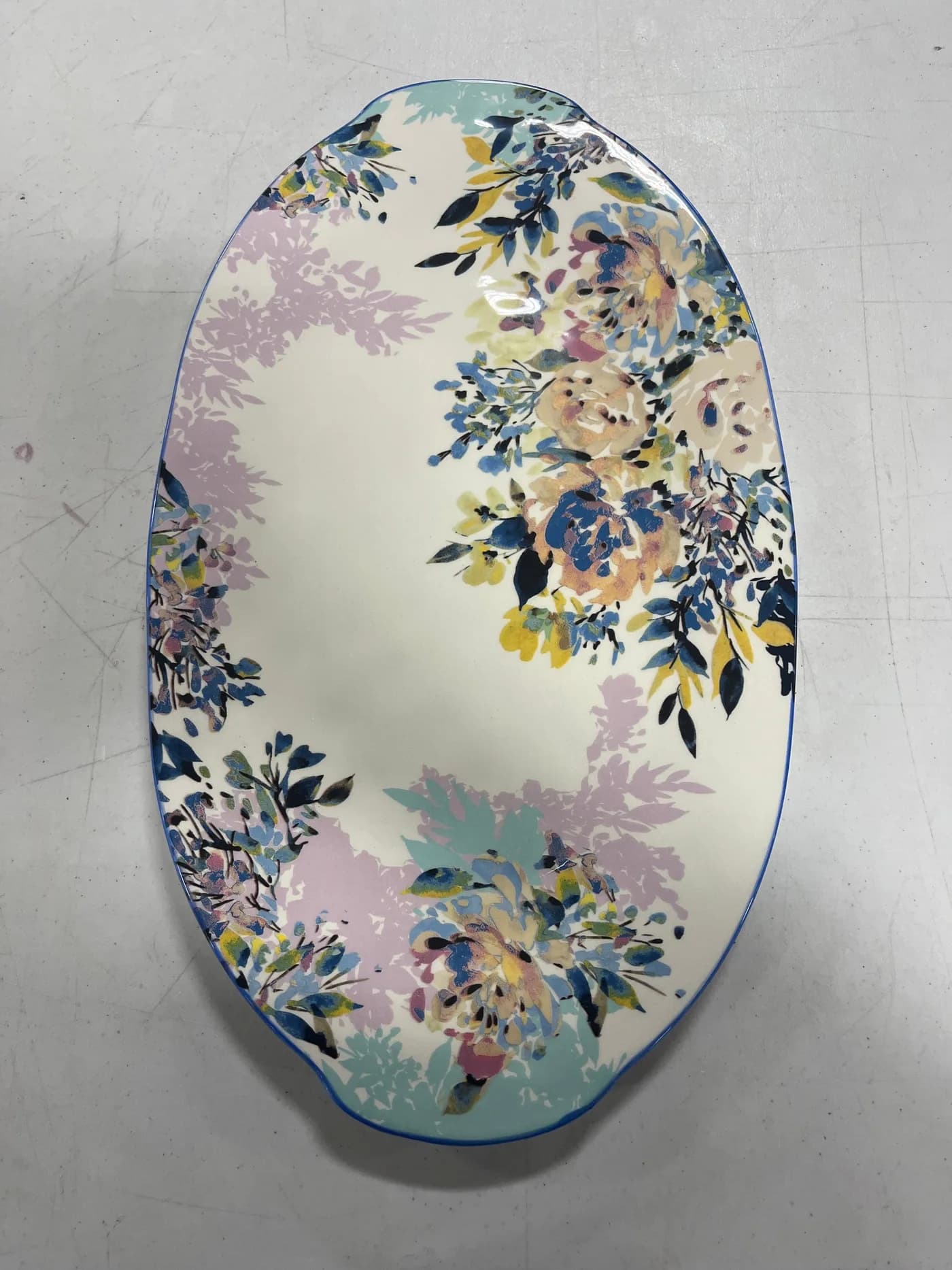Assorted Large Table Top Plates: 85% Off Original Retail (G58148) — additional view 2